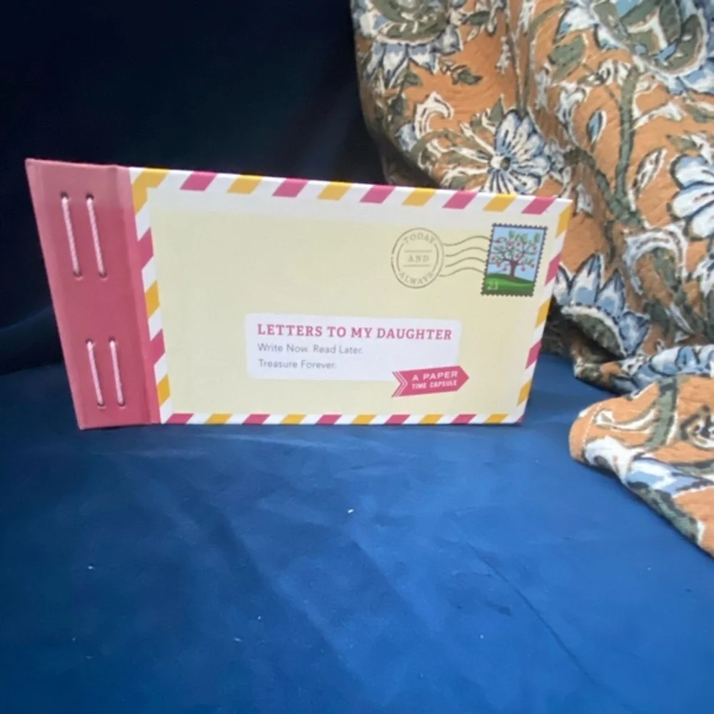 NWT stationary set of blank letters from parent to daughter
